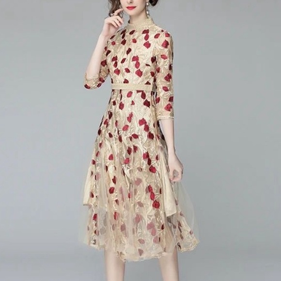 boutique floral embroidered midi dress M vintage look victorian fit & flare NWOT - Picture 12 of 12